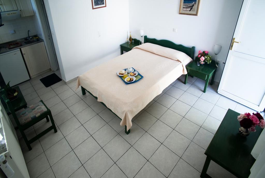 Aiolos Hotel Andros Ménites Exterior foto