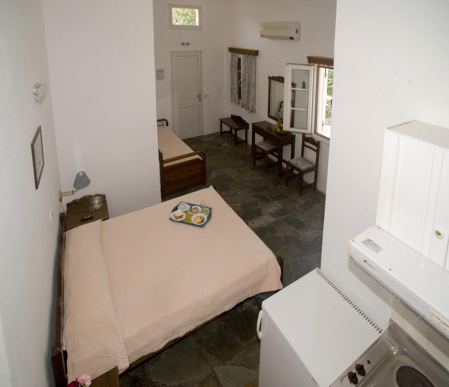 Aiolos Hotel Andros Ménites Exterior foto