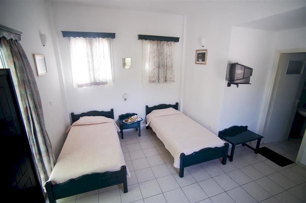 Aiolos Hotel Andros Ménites Exterior foto